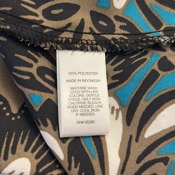 Express Floral Sheer Button Down Long Sleeve Top Size XS - Picture 7 of 7